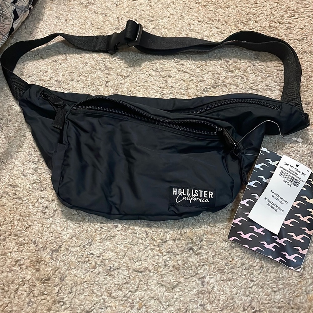 Hollister Gift Exclusive Fanny Pack